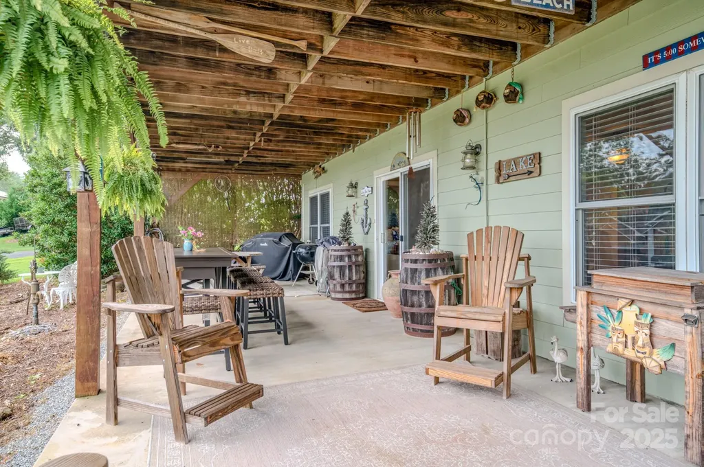 101 Lake Club Lane Nebo NC 28761