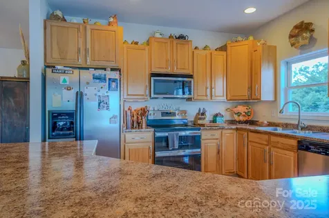 101 Lake Club Lane Nebo NC 28761