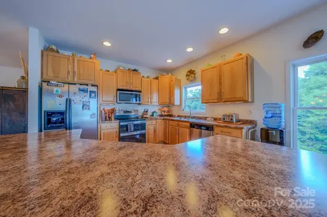101 Lake Club Lane Nebo NC 28761