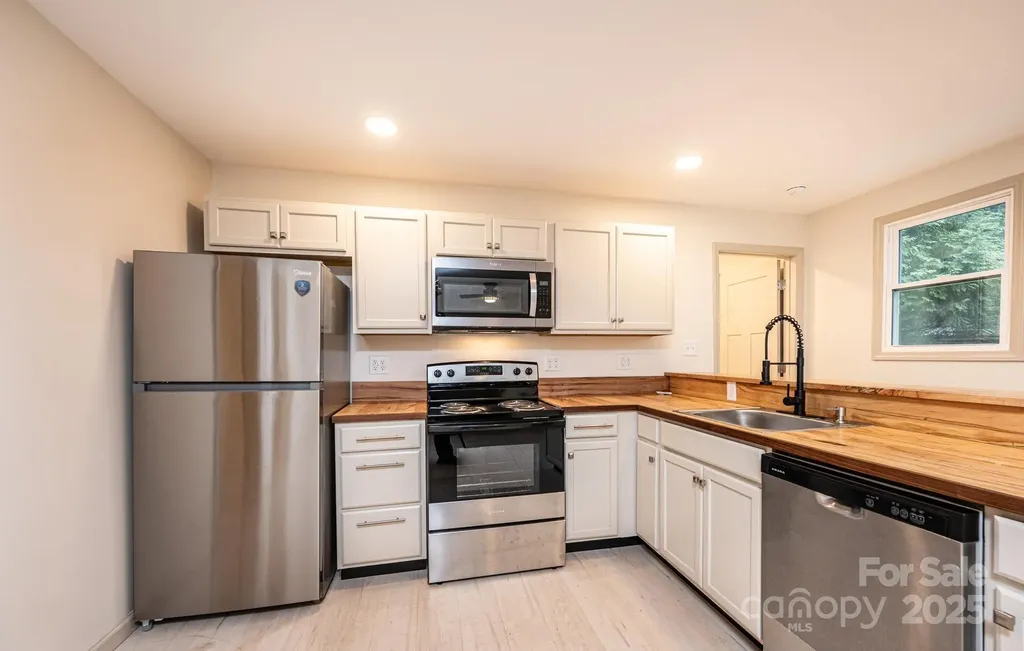 526 Kentwood Street SW Lenoir NC 28645