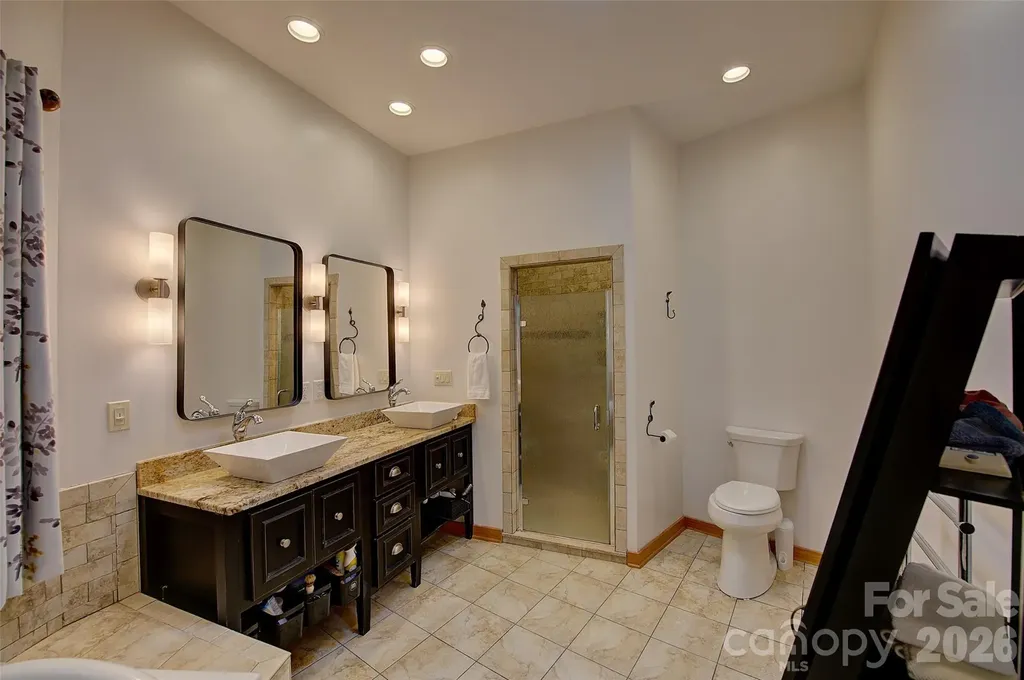 1024 Arrowhead Ridge Road Spruce Pine NC 28777