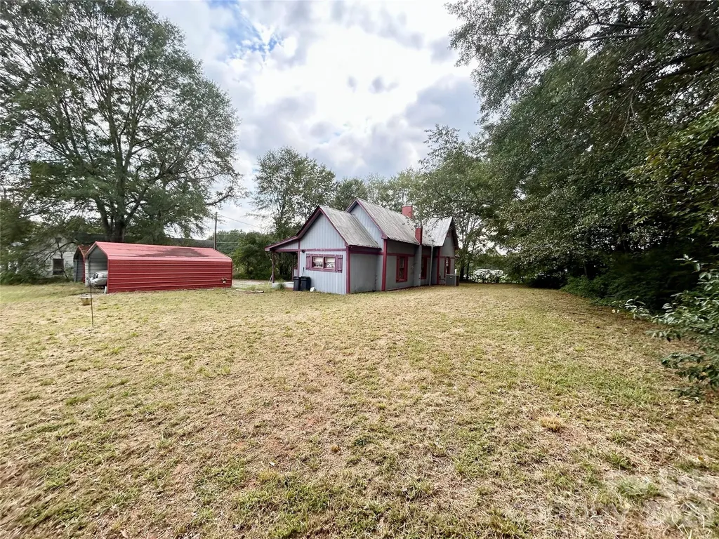 345 S Pea Ridge Road Mooresboro NC 28114