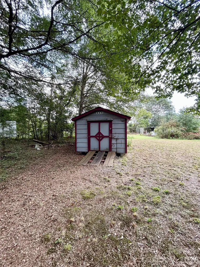 345 S Pea Ridge Road Mooresboro NC 28114