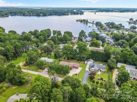4920 Surfwood Drive Sherrills Ford NC 28673