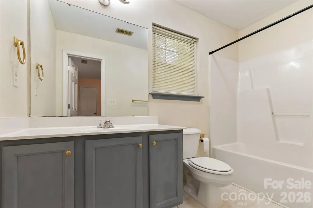 5541 Peachwood Drive Charlotte NC 28216