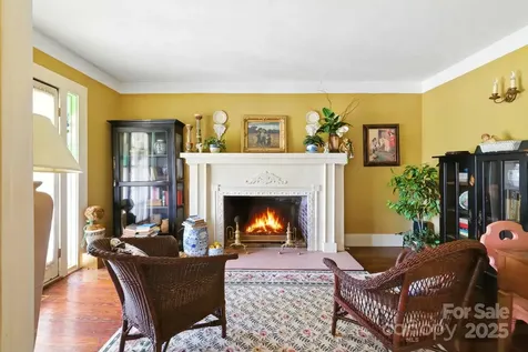 317 Courtland Boulevard Hendersonville NC 28791