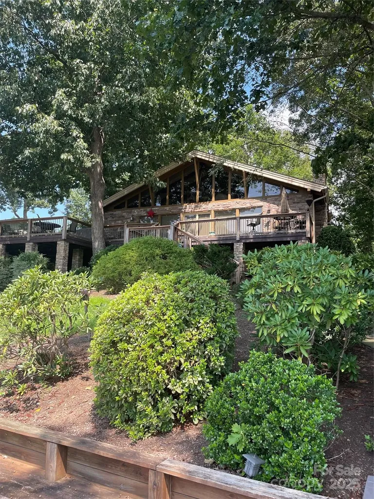166 Mull Drive Taylorsville NC 28681