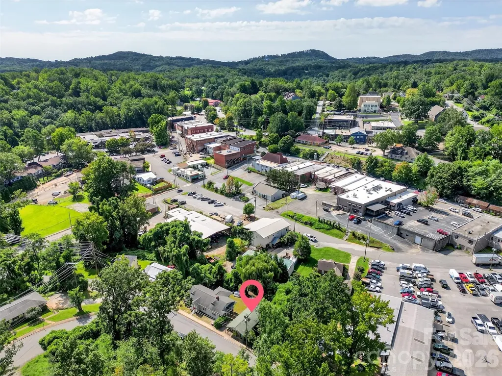 160 E Howard Street Tryon NC 28782
