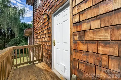 160 E Howard Street Tryon NC 28782