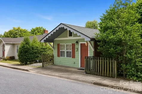 160 E Howard Street Tryon NC 28782