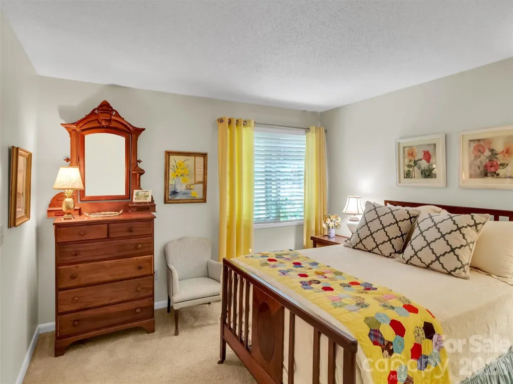 87 Willow Road Waynesville NC 28786