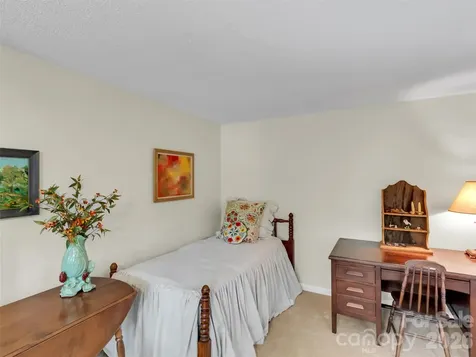 87 Willow Road Waynesville NC 28786