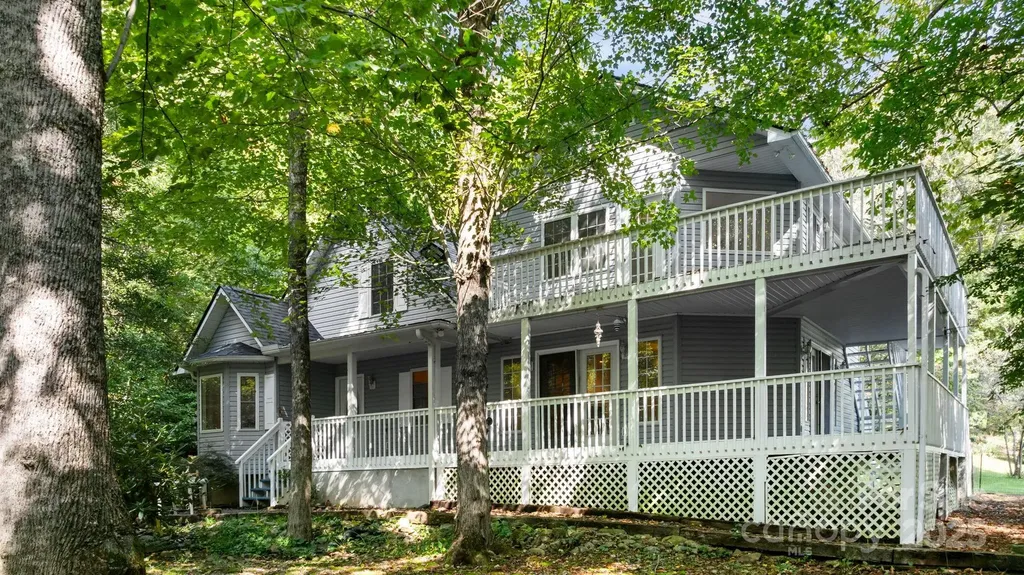 90 Wilds Cove Road Franklin NC 28734