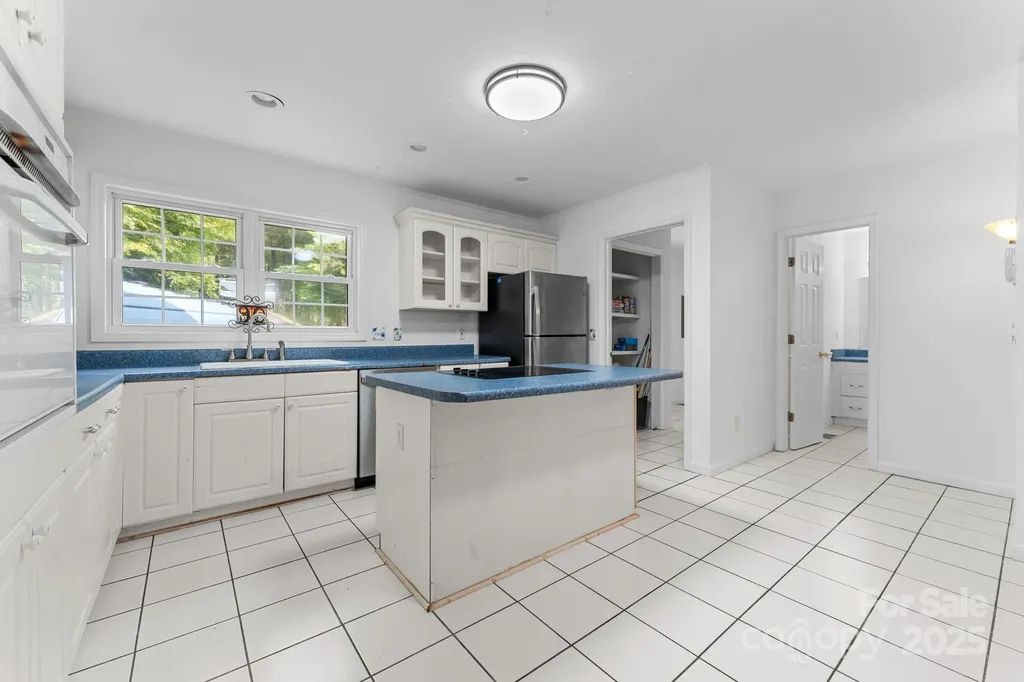 90 Wilds Cove Road Franklin NC 28734