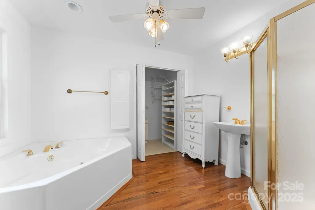90 Wilds Cove Road Franklin NC 28734