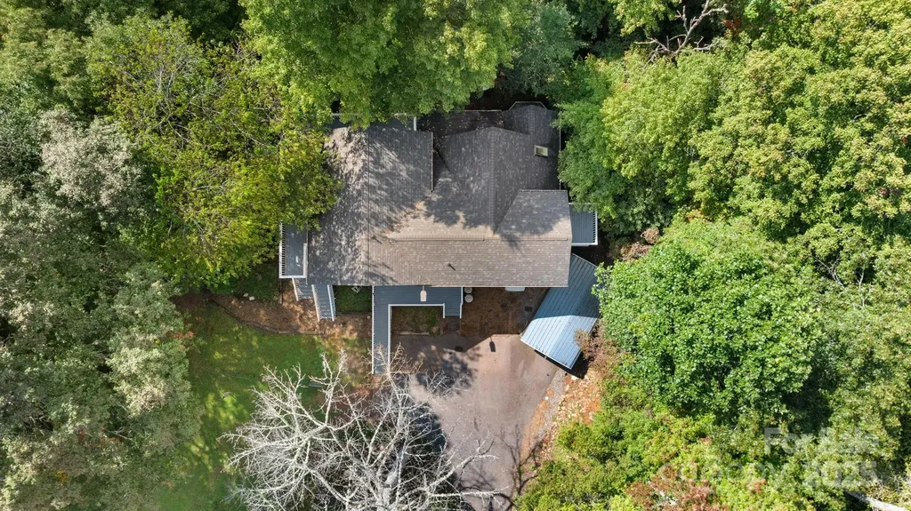 90 Wilds Cove Road Franklin NC 28734