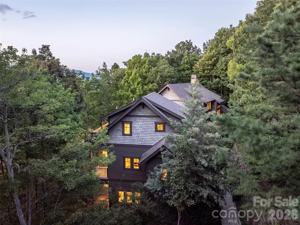 875 Creston Drive Black Mountain NC 28711