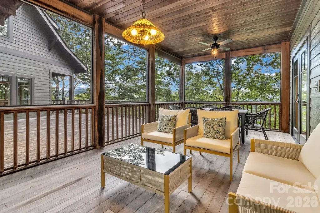 875 Creston Drive Black Mountain NC 28711