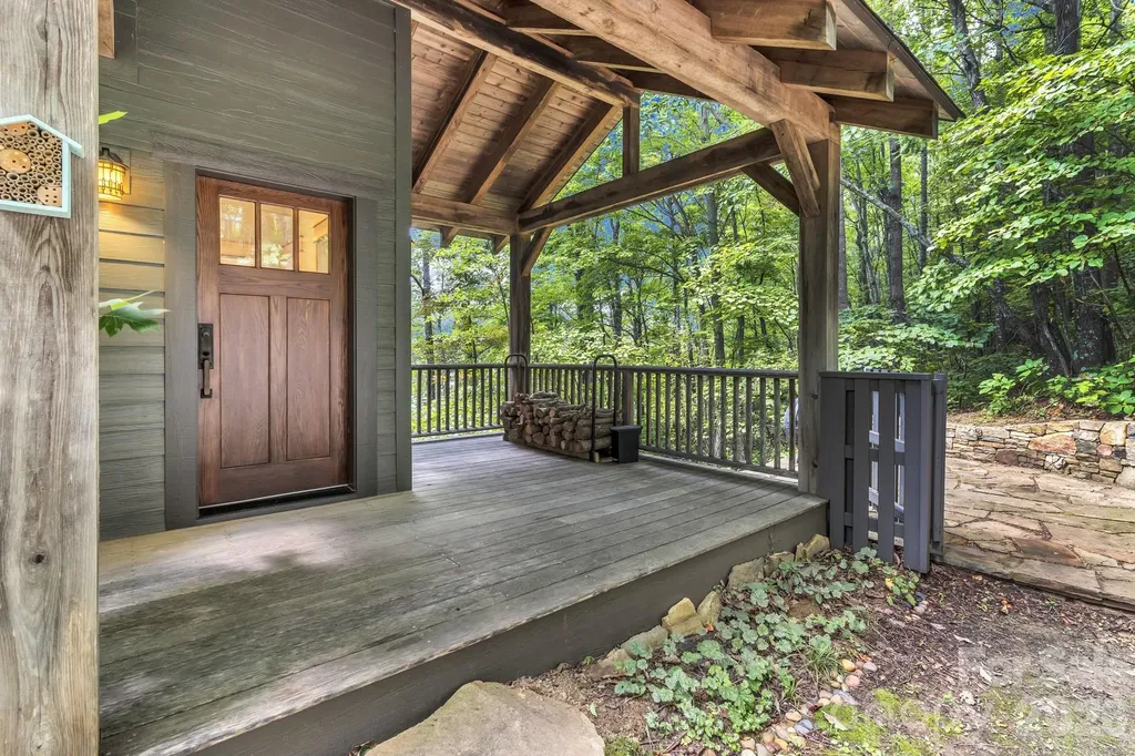 875 Creston Drive Black Mountain NC 28711