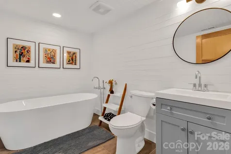 875 Creston Drive Black Mountain NC 28711
