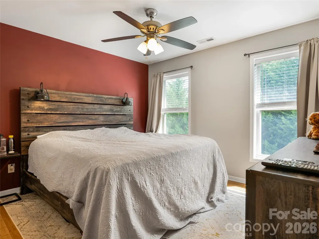 404 Villas Court Asheville NC 28806