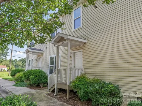 404 Villas Court Asheville NC 28806