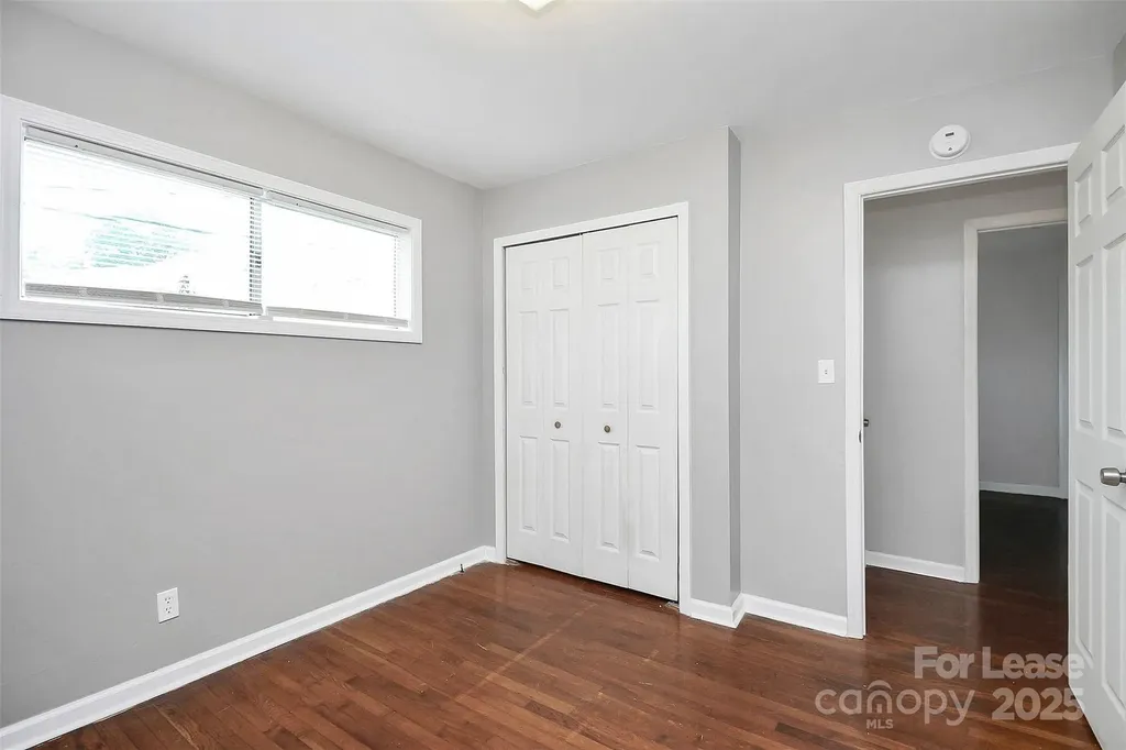 2244 English Drive Charlotte NC 28216