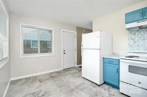2244 English Drive Charlotte NC 28216
