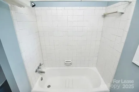 2244 English Drive Charlotte NC 28216