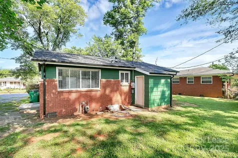 2244 English Drive Charlotte NC 28216