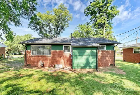 2244 English Drive Charlotte NC 28216