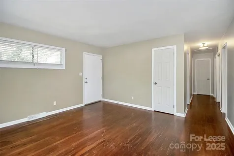 2244 English Drive Charlotte NC 28216