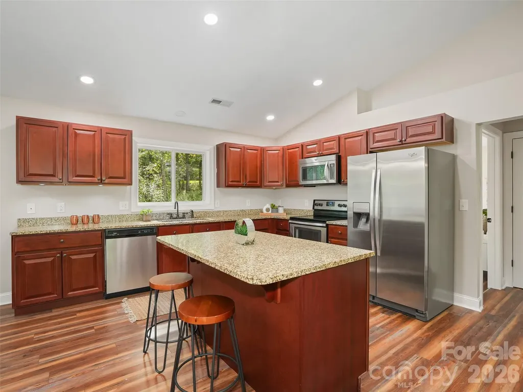 11 Tahchee Trail Fletcher NC 28732