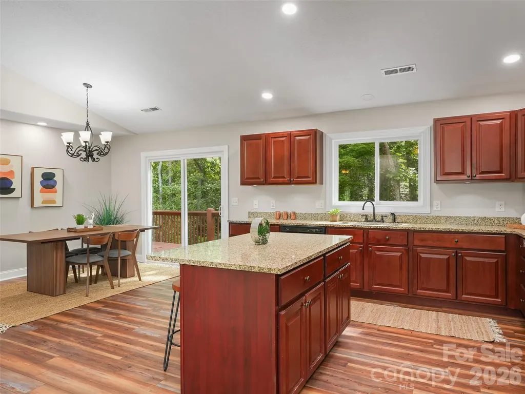 11 Tahchee Trail Fletcher NC 28732