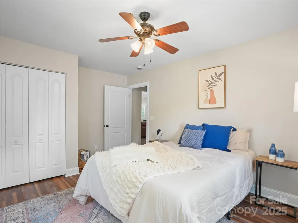 11 Tahchee Trail Fletcher NC 28732