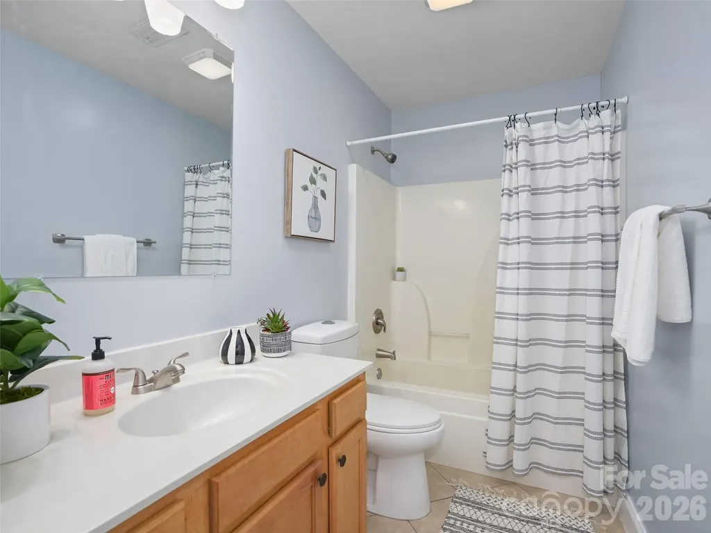 11 Tahchee Trail Fletcher NC 28732