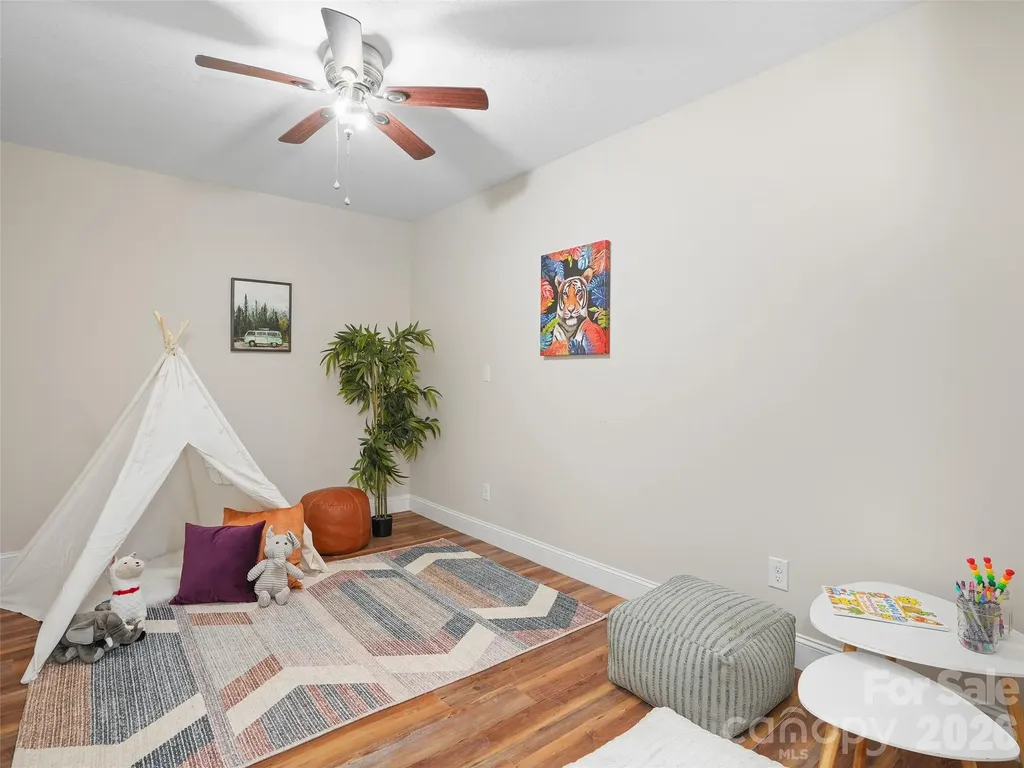 11 Tahchee Trail Fletcher NC 28732