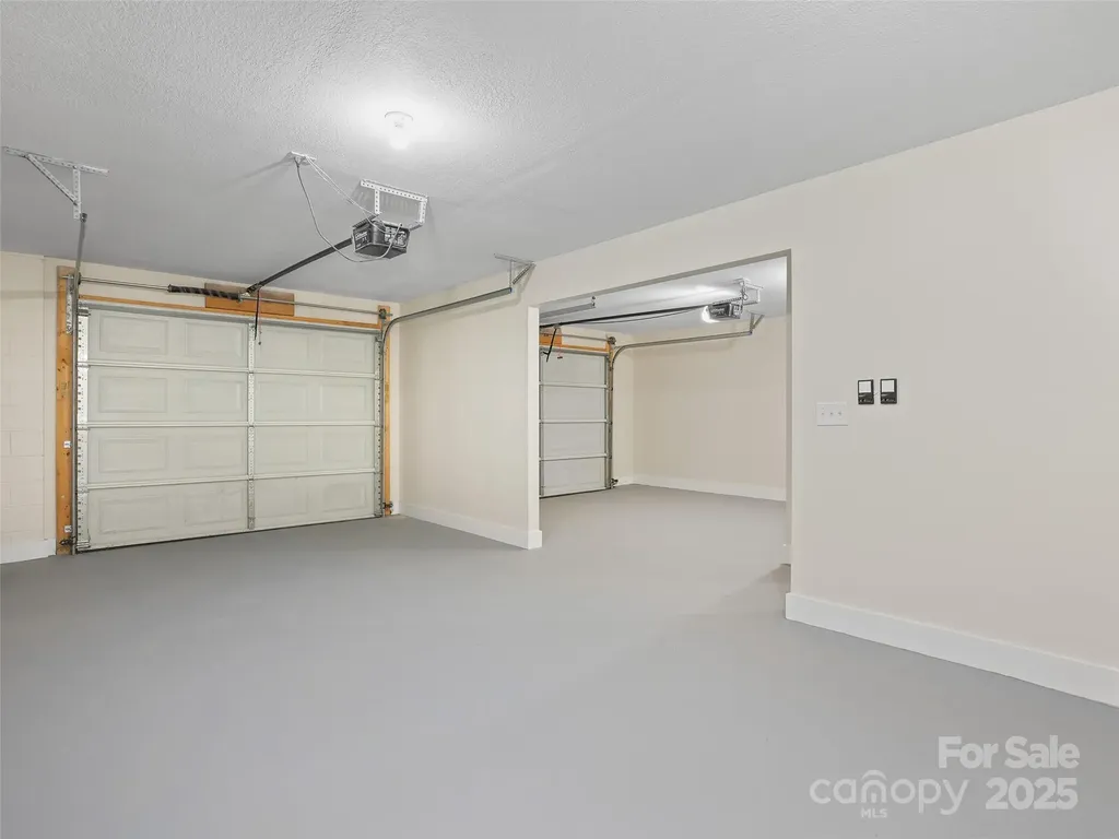 11 Tahchee Trail Fletcher NC 28732