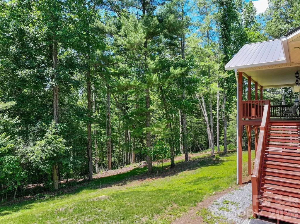 11 Tahchee Trail Fletcher NC 28732