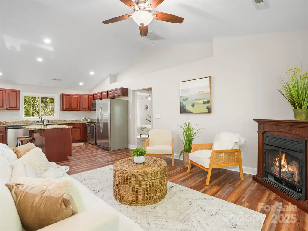 11 Tahchee Trail Fletcher NC 28732