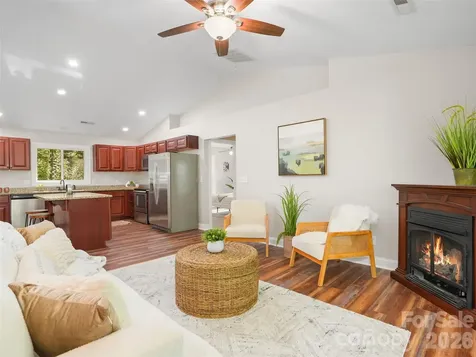 11 Tahchee Trail Fletcher NC 28732
