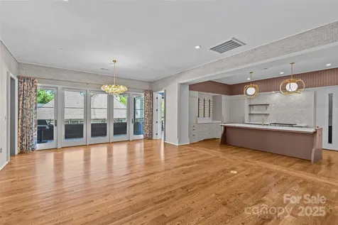 1172 Queens Road Charlotte NC 28207