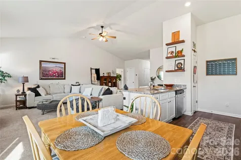 3112 Wynn Way Charlotte NC 28215