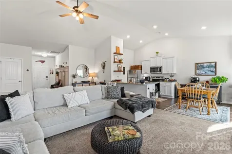 3112 Wynn Way Charlotte NC 28215