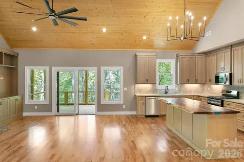 86 Isuhdavga Court Brevard NC 28712