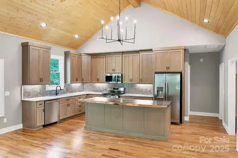 86 Isuhdavga Court Brevard NC 28712