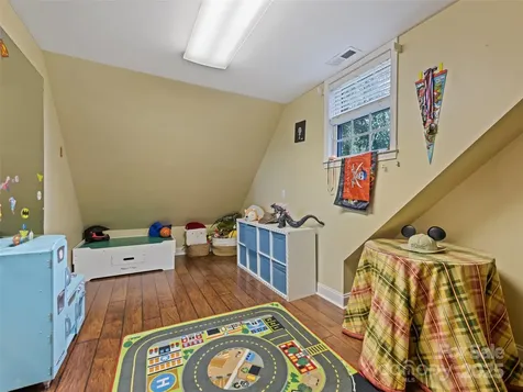 40 Panda Trail Waynesville NC 28785