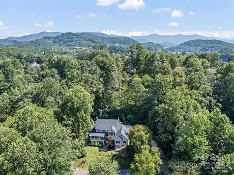 40 Panda Trail Waynesville NC 28785