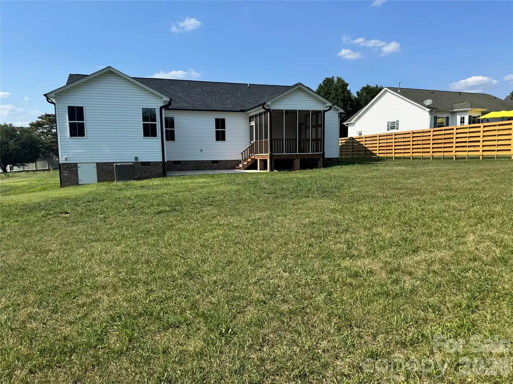 113 Cheval Trail Cleveland NC 27013