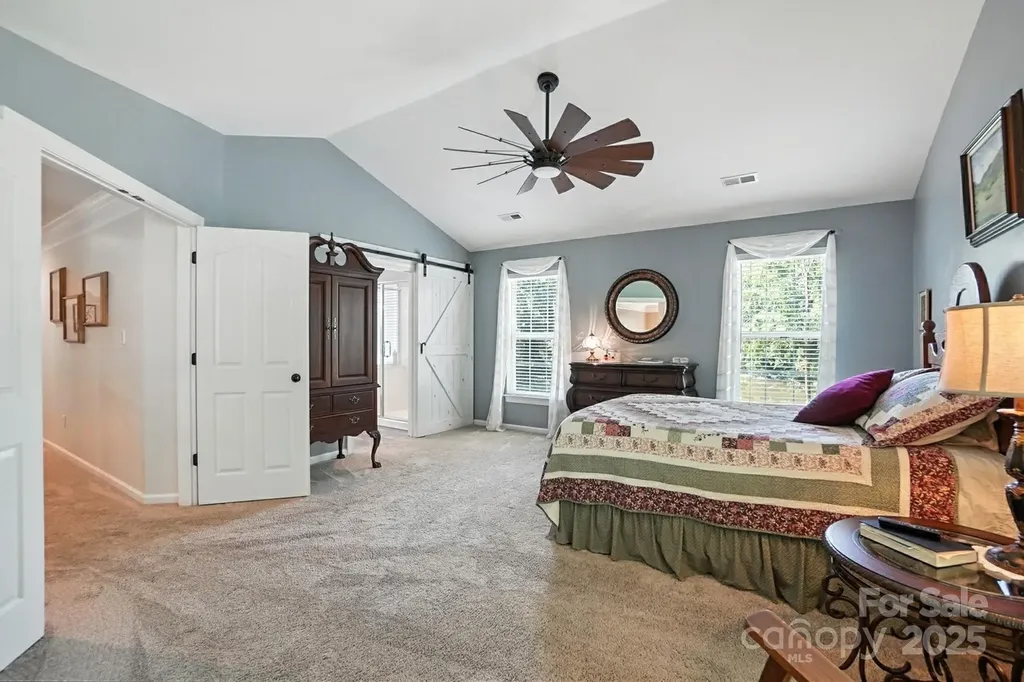 10219 Windtree Lane Charlotte NC 28215